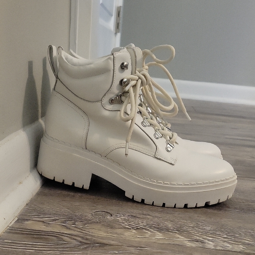Marc Fisher Women's White Combat Boots Style Lace-Up Ankle Boots Size 8.5M - Picture 4 of 7